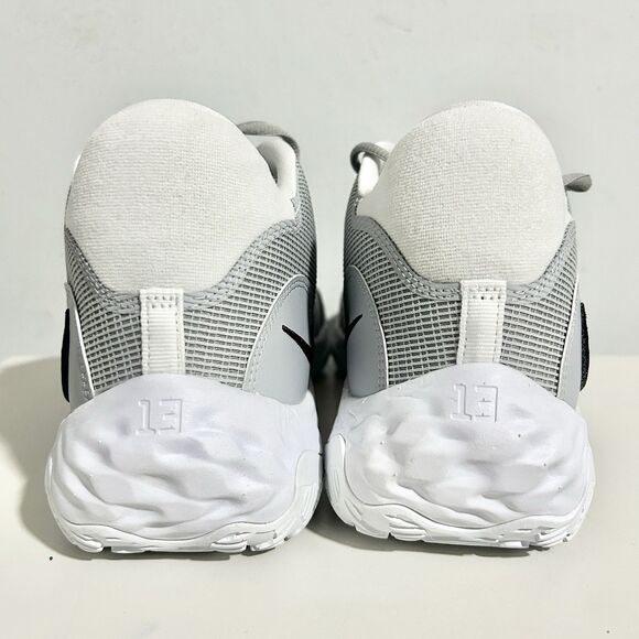 Athletic_Shoes